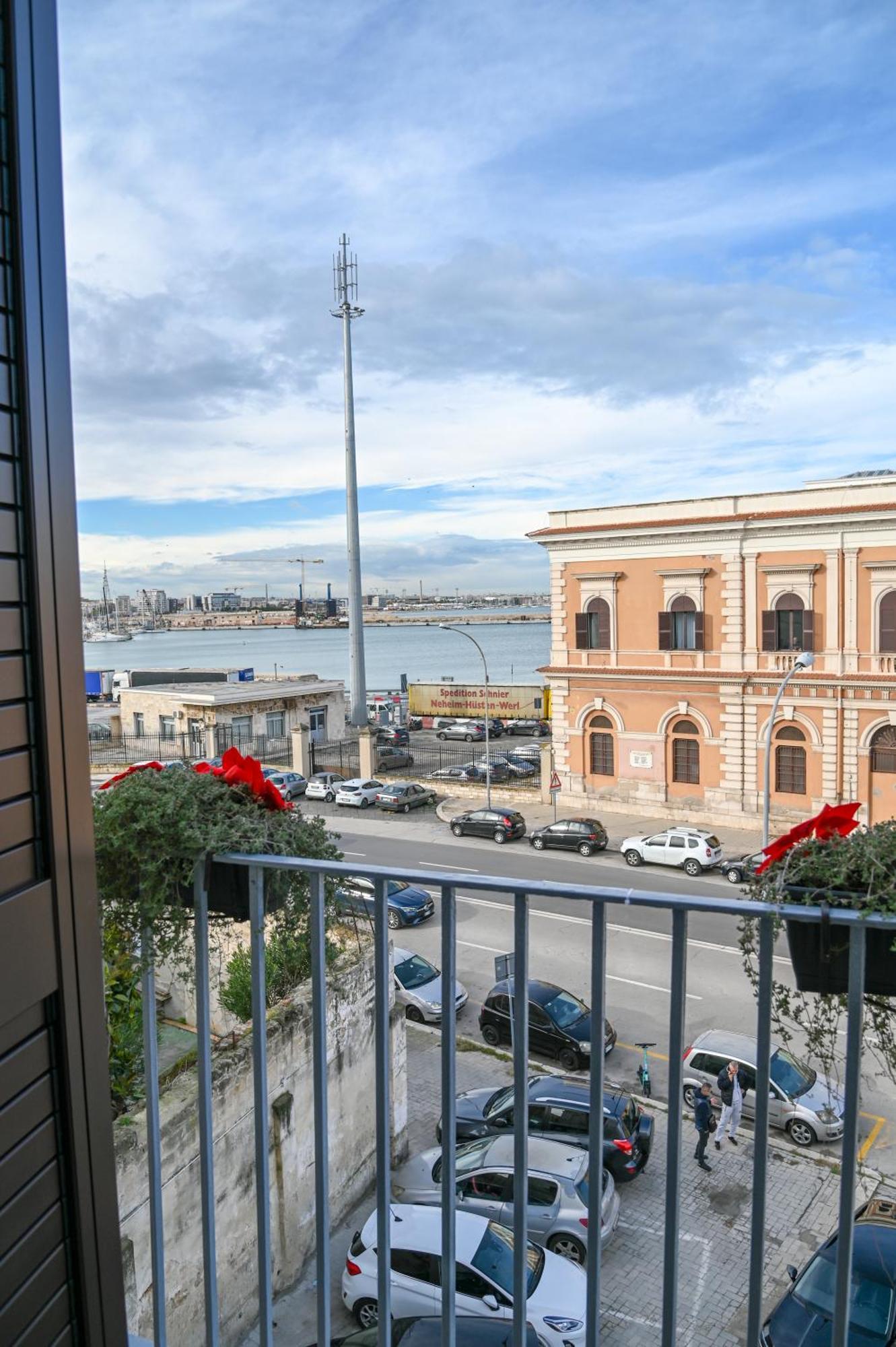 Отель Le Residenze Del Capitano Бари Экстерьер фото